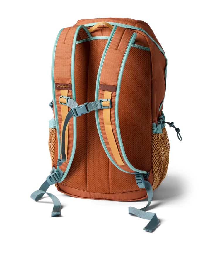 Clase 28L Daypack